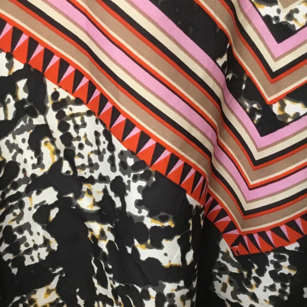 CAbi Aztec Black & Pink Silk Scarf Print Top #768 - XS - Picture 4 of 8